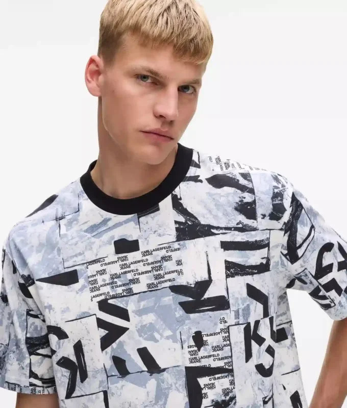 Relaxed T-shirt met monogramprint over de hele oppervlakte
