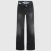 Relaxte jeans met uitsnijding in de taille