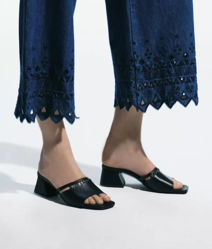 SANDALEN MET UITGESNEDEN HIEL