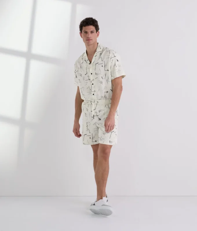 SHORTS MET ALL-OVER-PRINT