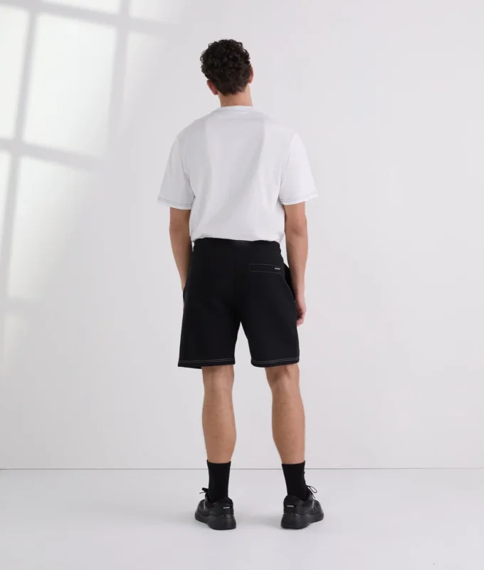 SHORTS MET CONTRASTSTIKKING