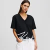 SIGNATURE T-SHIRT MET V-HALS