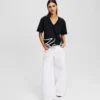 SIGNATURE T-SHIRT MET V-HALS