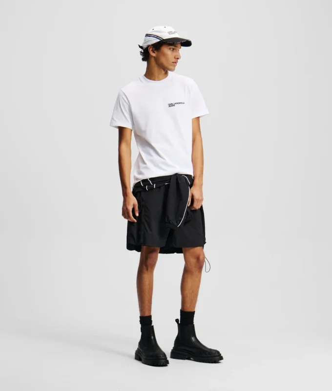 SLIM-FIT T-SHIRT
