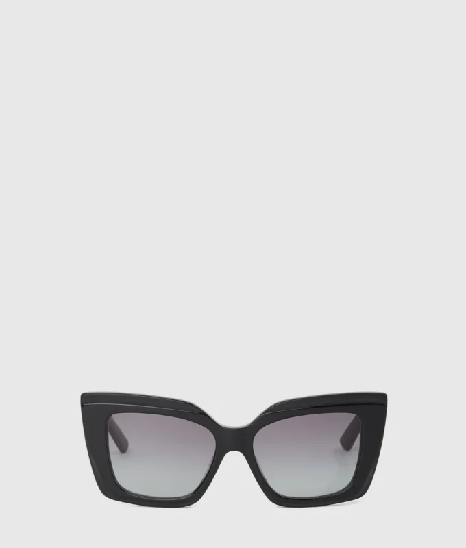 Stoere zonnebril met logo