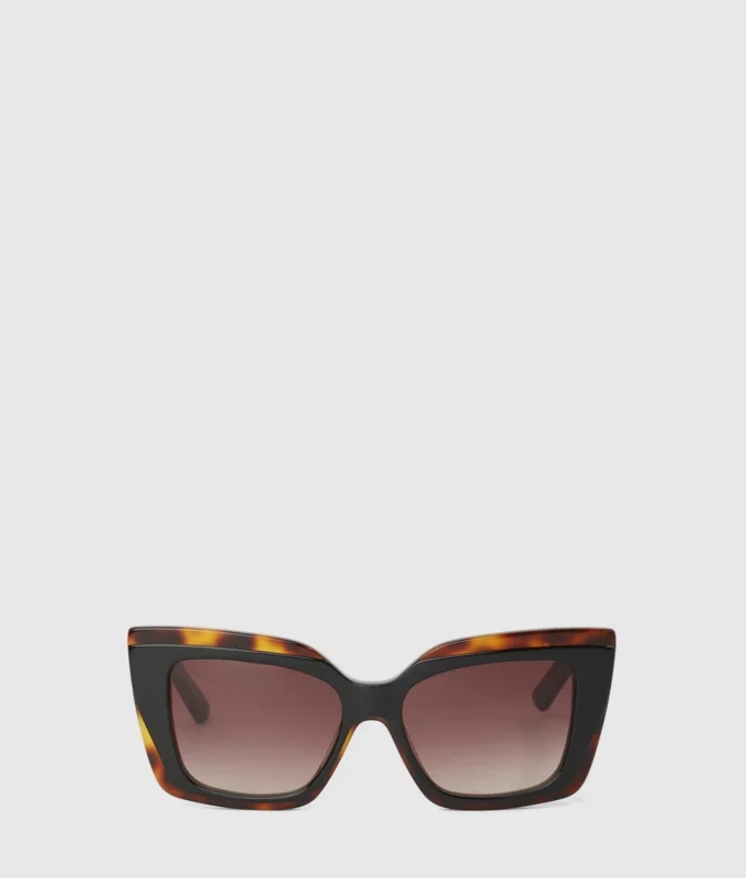 Stoere zonnebril met logo