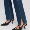 STRAIGHT JEANS MET SPLIT-HEM EN HOGE TAILLE
