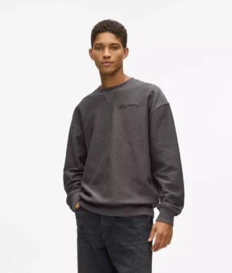 Sweatshirt binnenstebuiten