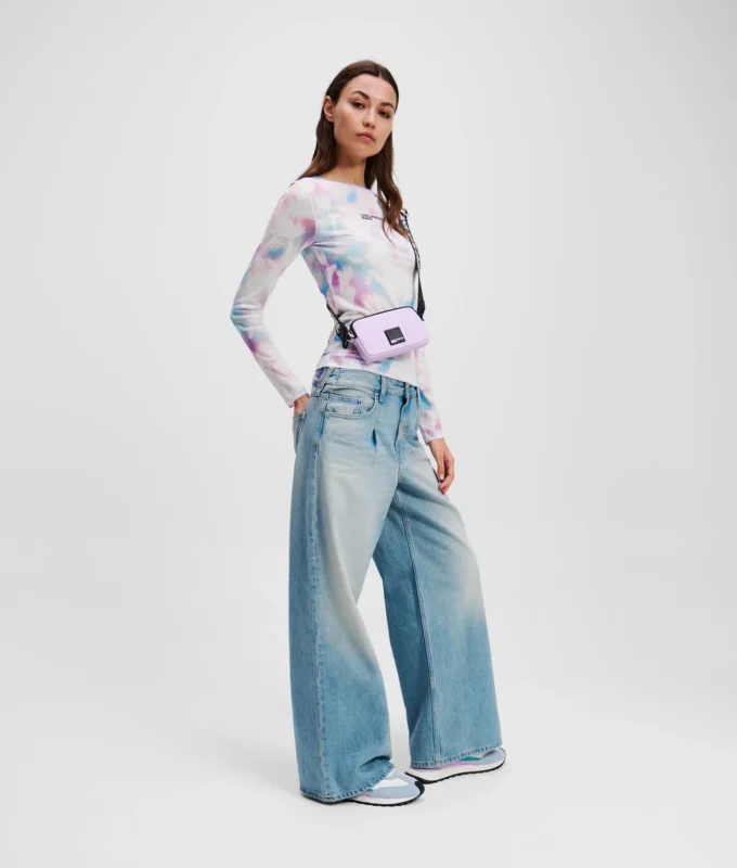 T-SHIRT MET BLOEMENPRINT EN MESH