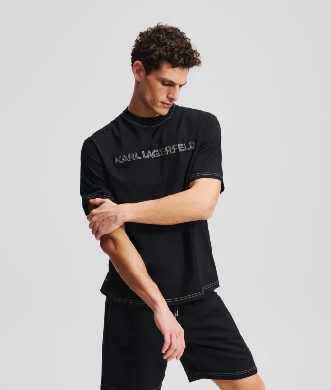 T-SHIRT MET CONTRASTSTIKKING
