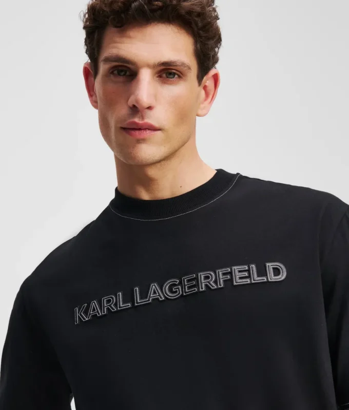 T-SHIRT MET CONTRASTSTIKKING