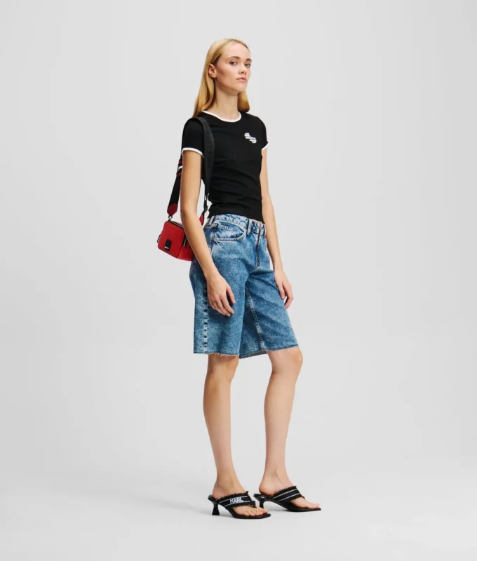 T-SHIRT MET KAPMOUWEN