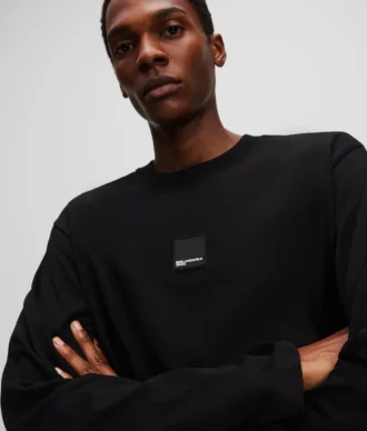 T-SHIRT MET LANGE MOUWEN