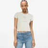 T-shirt met studs en monogram