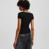 T-SHIRT MET VIERKANTE HALS