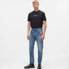Tapered jeans