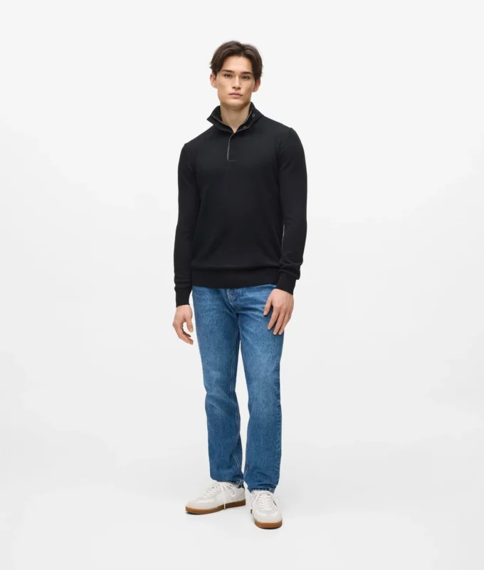 Tapered jeans