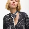 Top met waaierprint