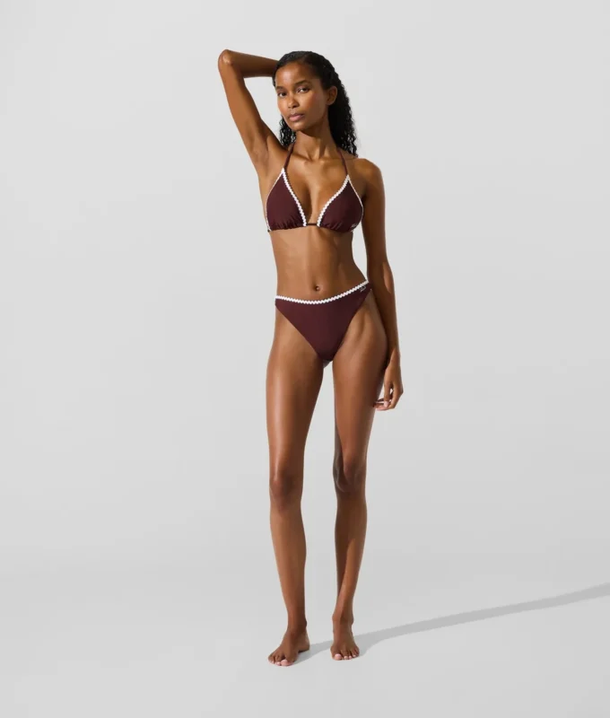Triangelbikinitop met geschulpte rand