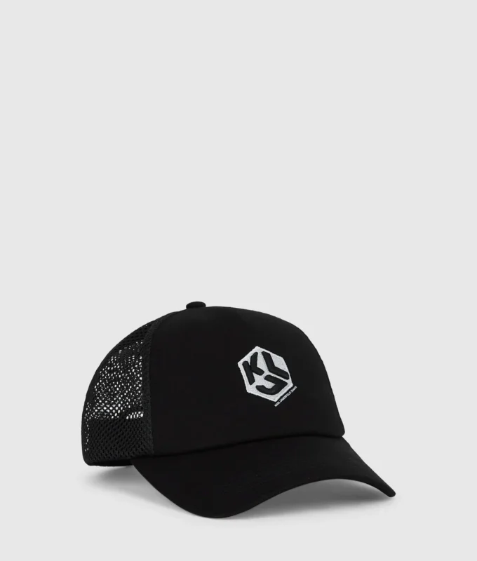 Truckercap met monogram