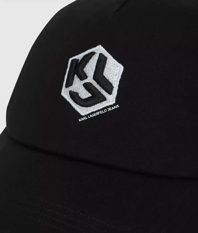 Truckercap met monogram