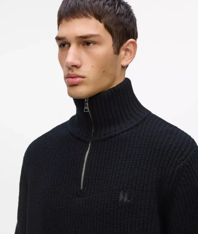 Trui met halve rits en col