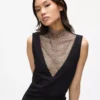 V-halsjurk met strass-mesh